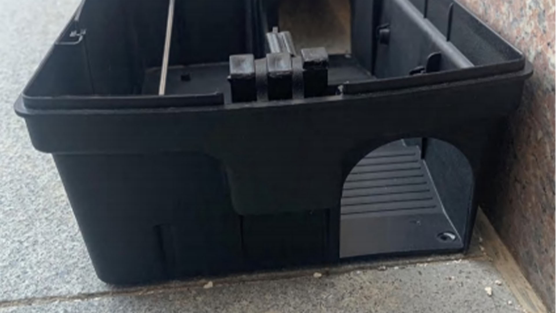 48023